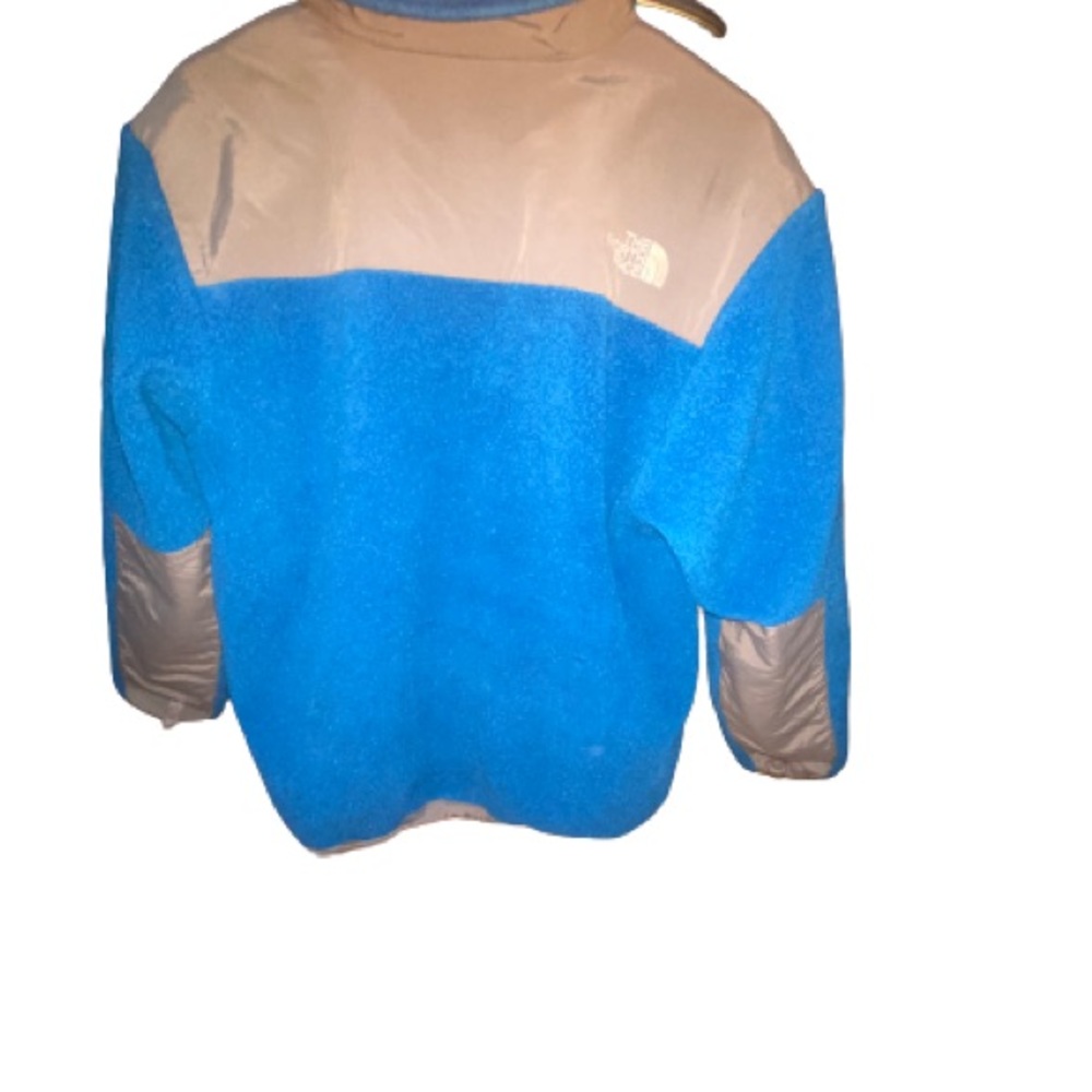 Vintage jacket. Sized a children’s extra large, fits like an adult small.